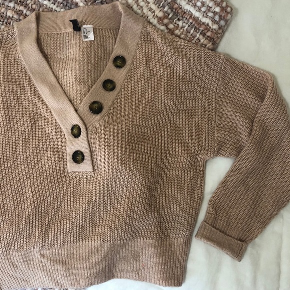 Sweater - Picture 2 of 4